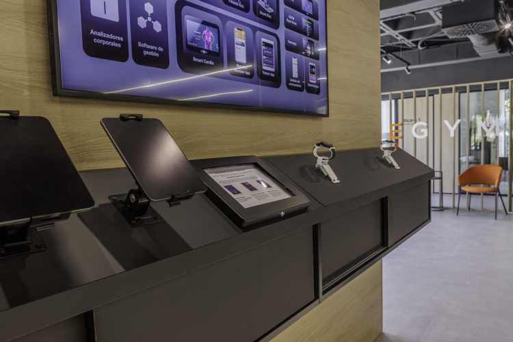 Gimnasio EGYM fitness diseño de Huuun - Valencia Gimnasio EGYM fitness diseño de Huuun - Valencia