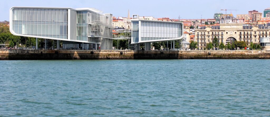 Centro Botín de Renzo Piano y Faro Santander de Savid Chipperfield. 2 premios Pritzker juntos en la bahia de Santander Foto: Charo Ibáñez