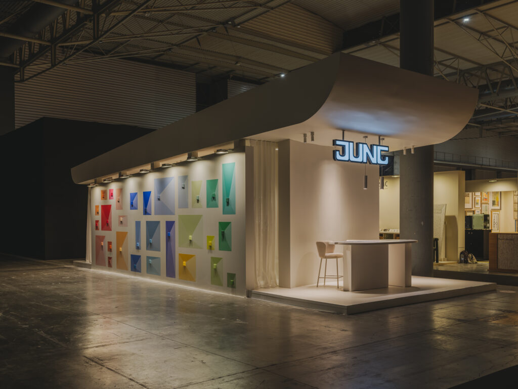 InteriHotel 2025. JUNG.  Diseño Trenchs
